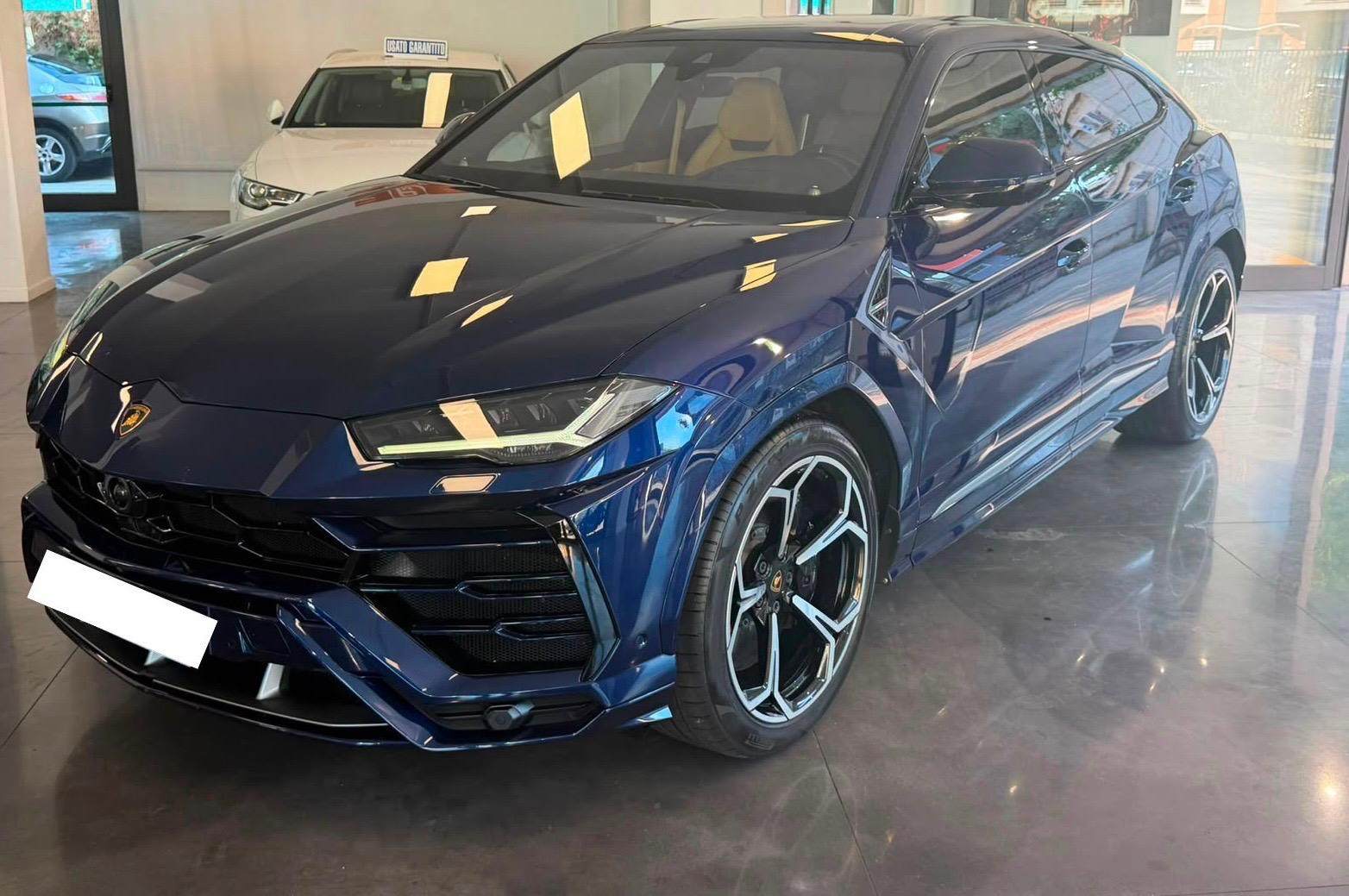 Lamborghini URUS